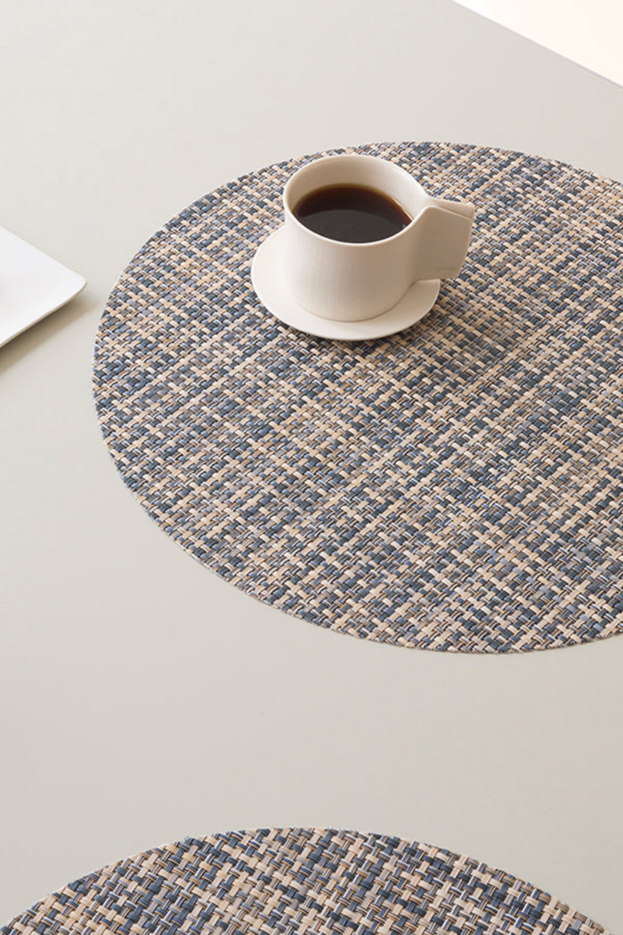 Chilewich-Coast-Round-Basketweave-Table-Mat