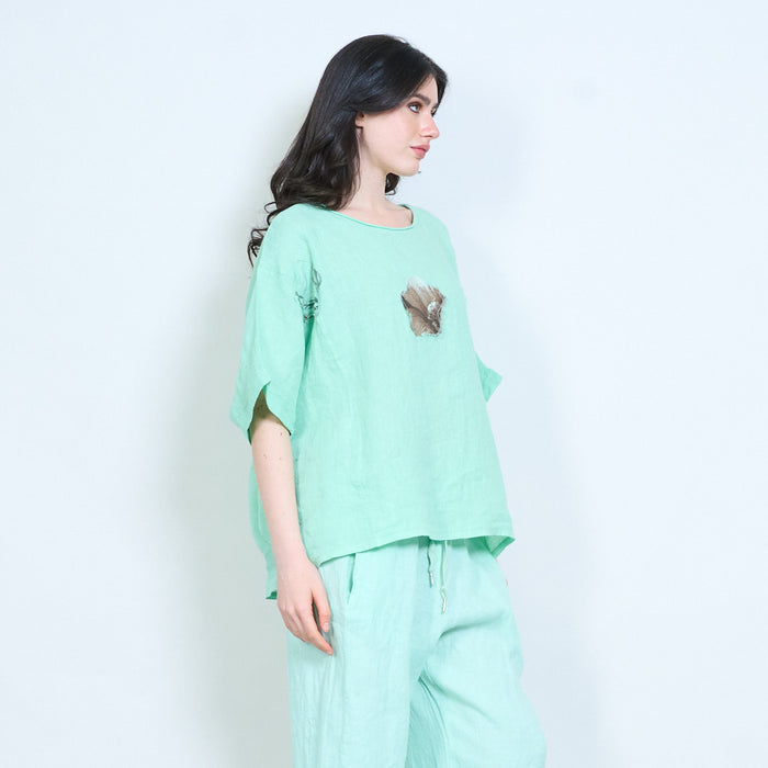 Abstract leaf patch detail oversized relaxed short sleeve top wholesale