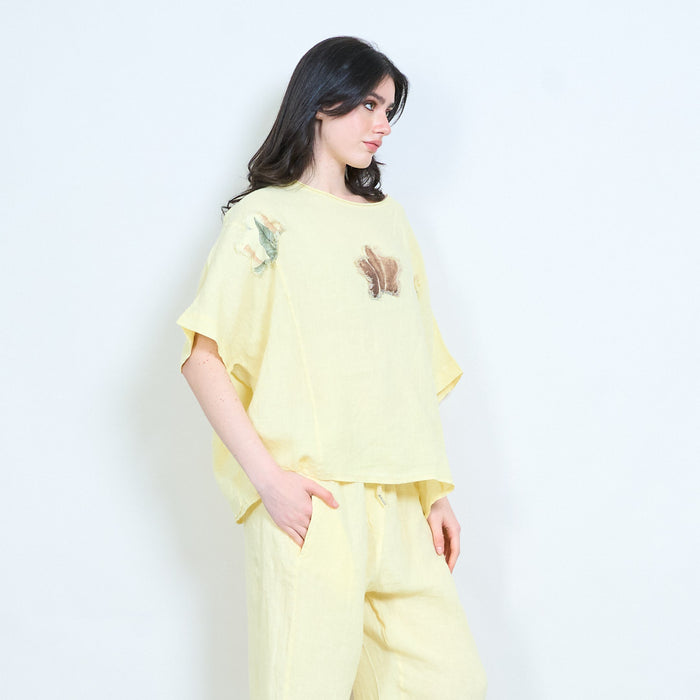 Abstract leaf patch detail oversized relaxed short sleeve top wholesale