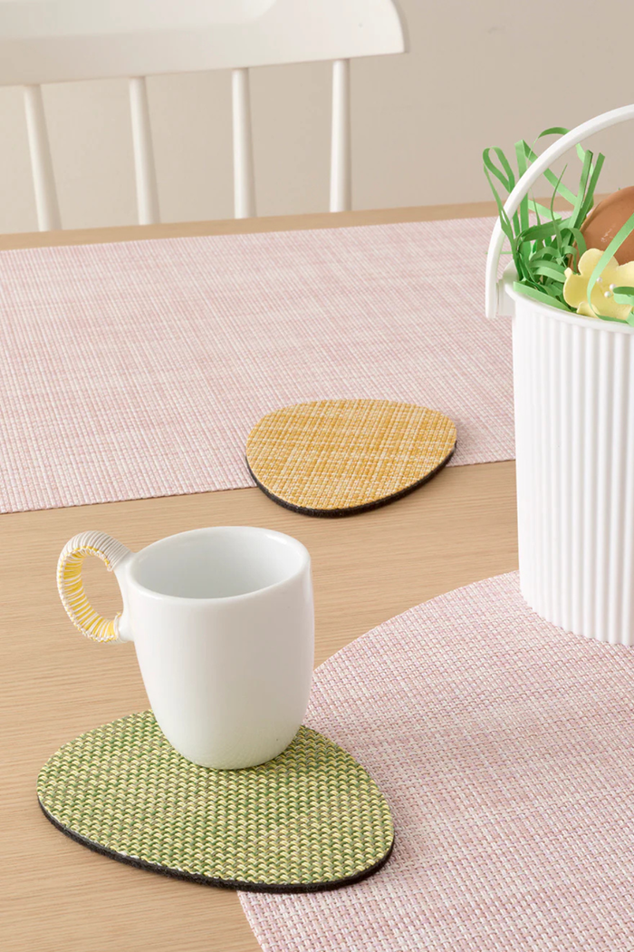 Chilewich-Mini-Basketweave-Round-Table-Mat-Blush