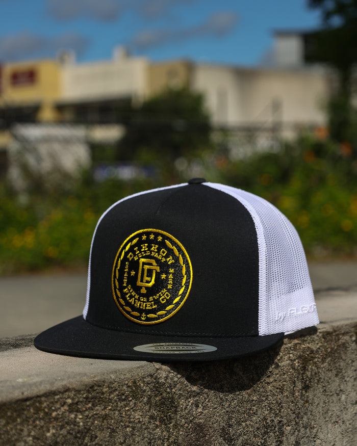 Class Flat Bill Snapback - Black / Gold