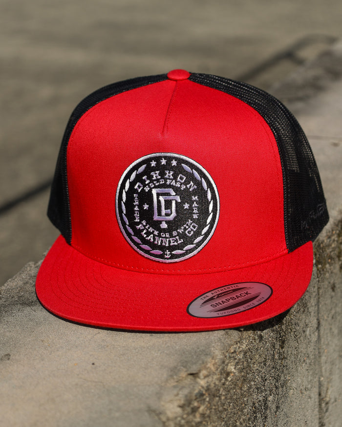 Class Flat Bill Snapback - Black / White