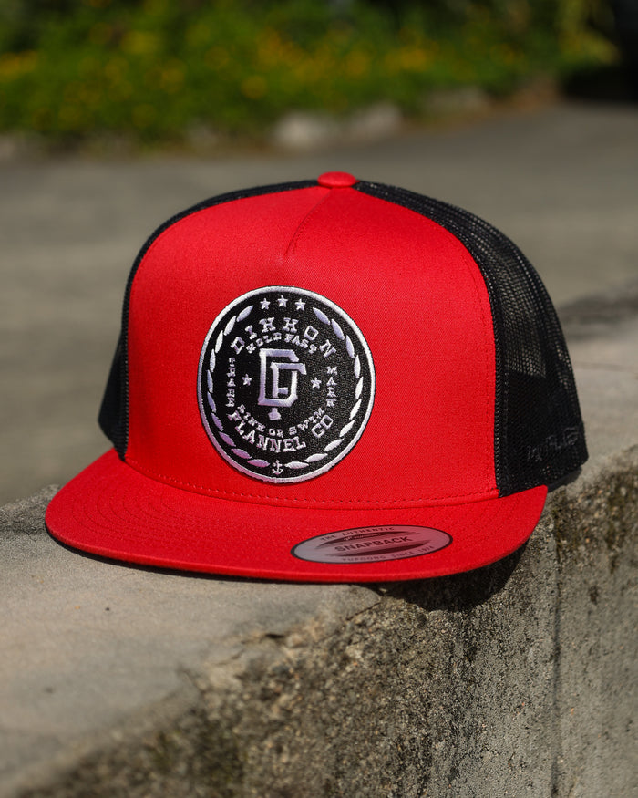 Class Flat Bill Snapback - Black / White