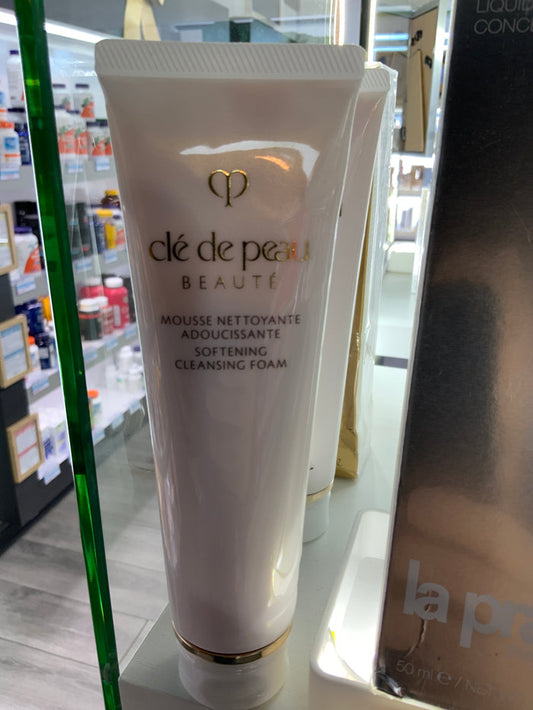 Cle de peau Beaute Cleansing Foam