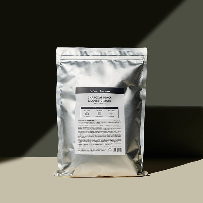 Expert Charcoal Black Modeling Mask