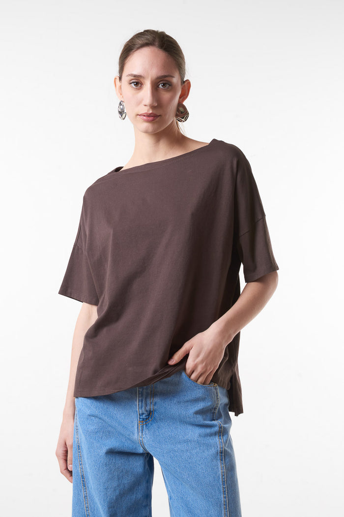 Minimal oversized drop shoulder round neck short sleeve t-shirt wholesale