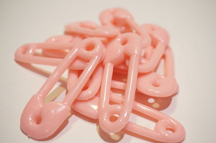 Plastic Baby Safety Pin Favors 2.5"  (72 pieces) Pink
