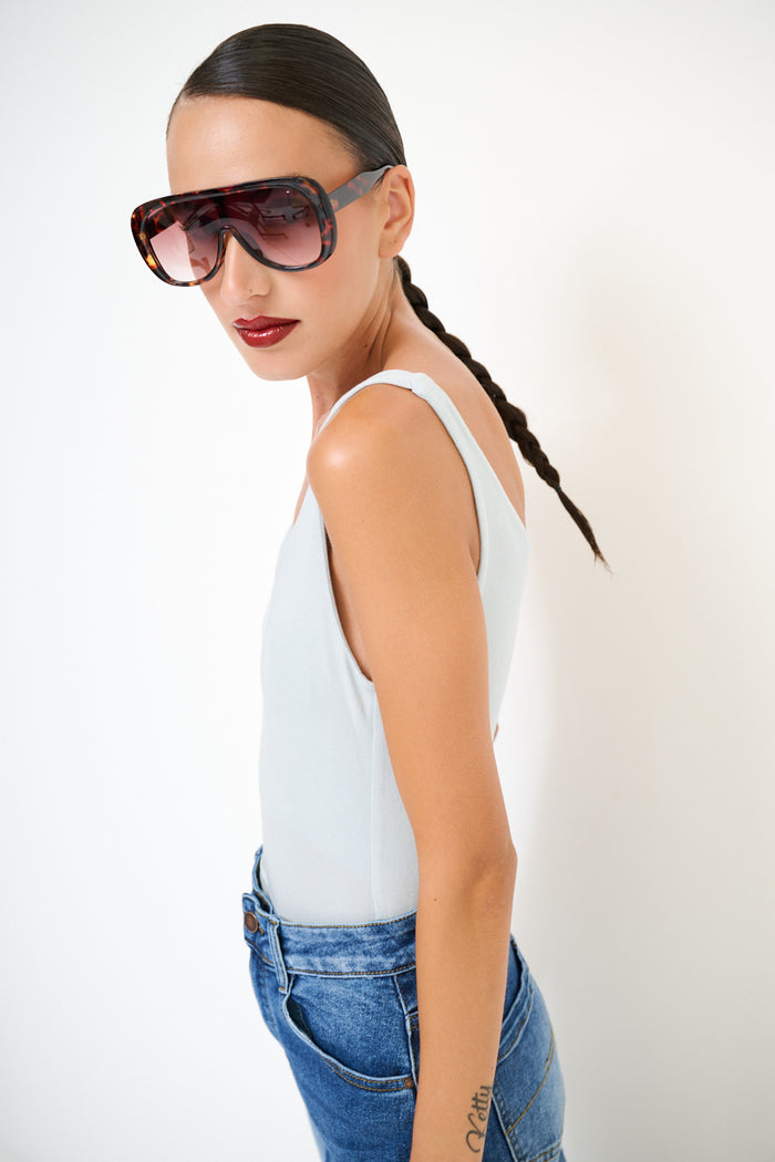 Scoop neck stretch sleeveless top wholesale