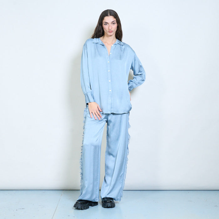 Soft drape minimalist button-front longline blouse wholesale