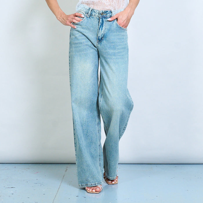 Straight-leg vintage wash denim jeans wholesale