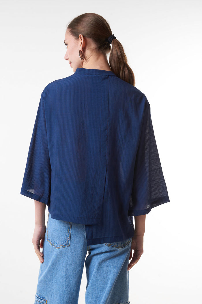 Textured v neck loose fit three quarter sleeve blouse wholesale