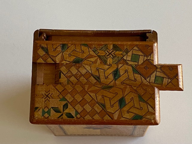 Vintage 5 Sun Japanese Secret Puzzle Box with Musical Drawer