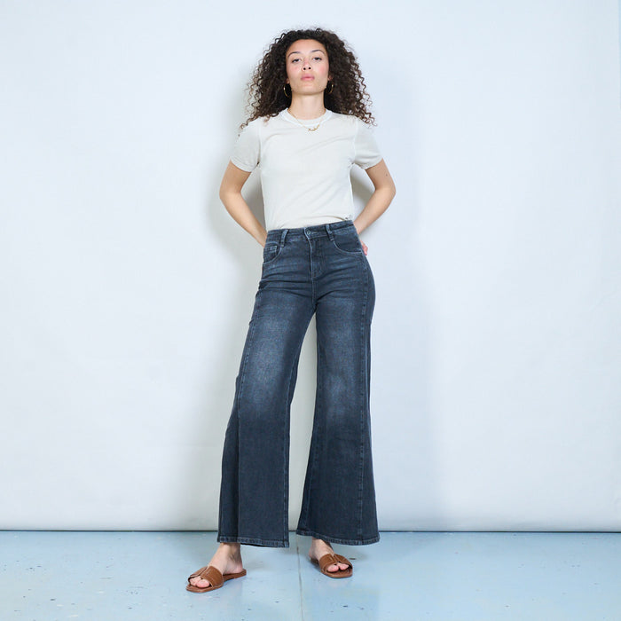 Washed finish wide-leg denim jeans with clean full-length cut wholesale