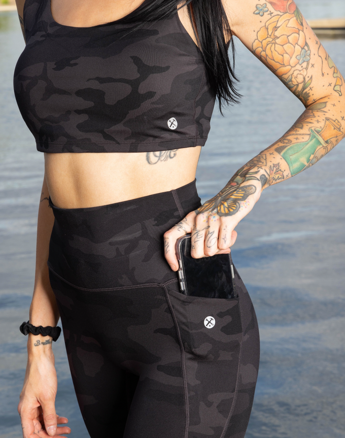 Women's Classic Leggings - Black Camo
